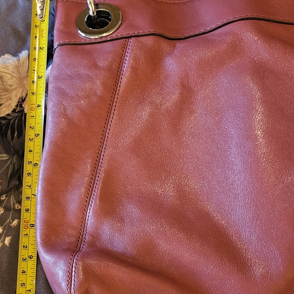 ✨️ Coach Ashley Hippie Hobo Bag in Dusty Rose - Picture 4 of 8